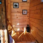 Дом отдыха Wooden House 