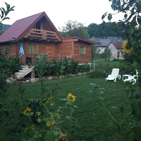 Wooden House Ferienhaus