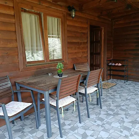 Дом отдыха Wooden House 