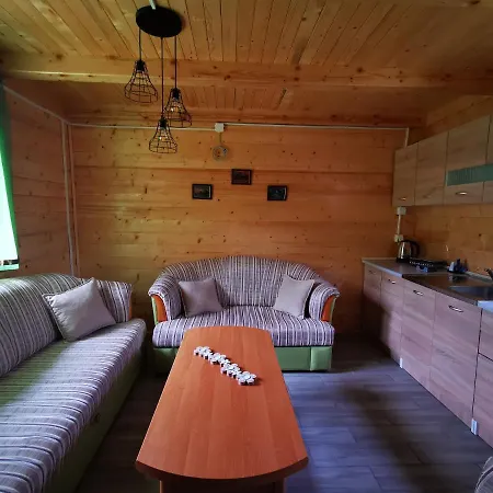 بيت للعطل Wooden House 