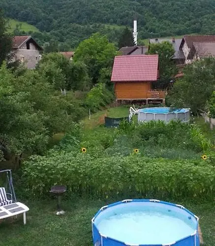 Сasa de vacaciones Wooden House 